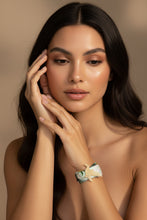 Brazalete Colibrí Alas de Sable